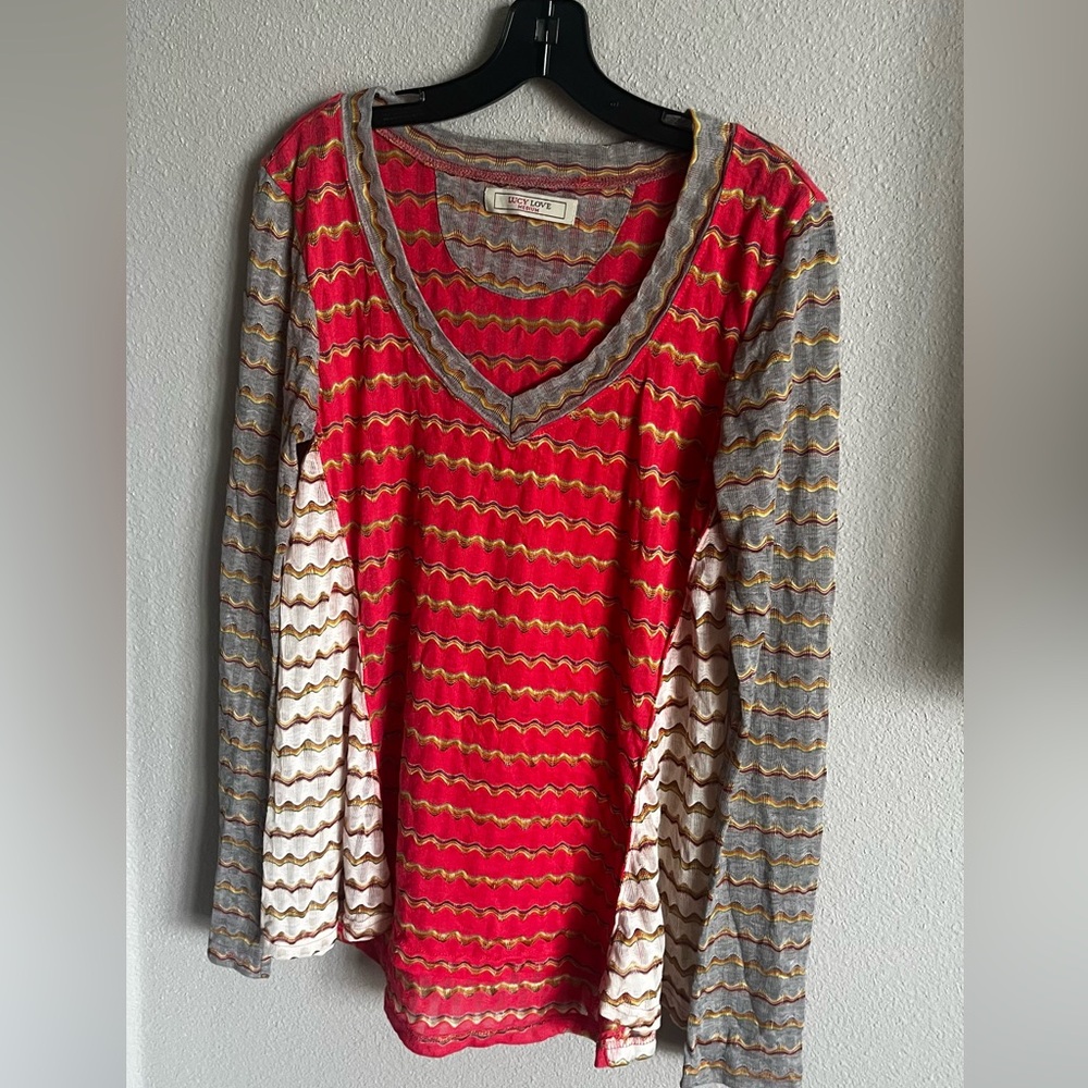 Medium women’s boutique long sleeve top